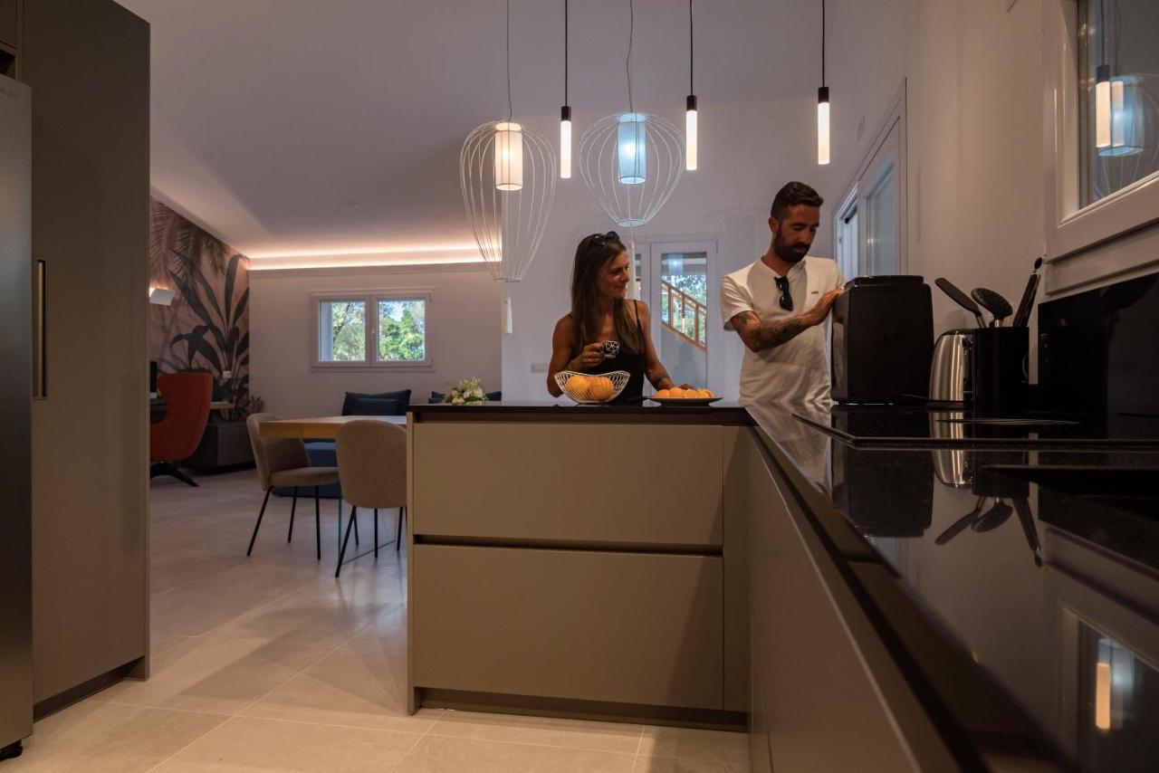Villa Golden Root Real Estate San Teodoro  Esterno foto