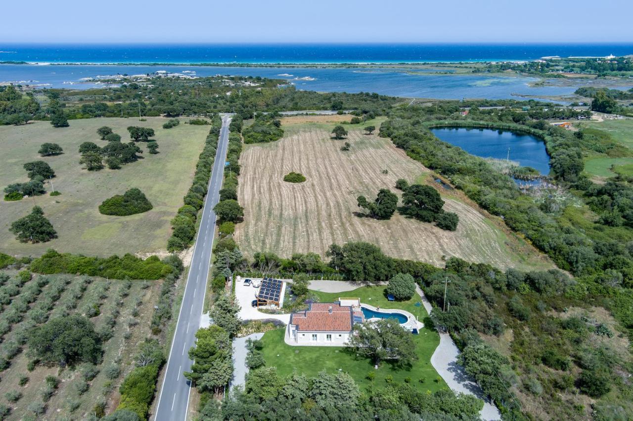 Villa Golden Root Real Estate San Teodoro  Esterno foto