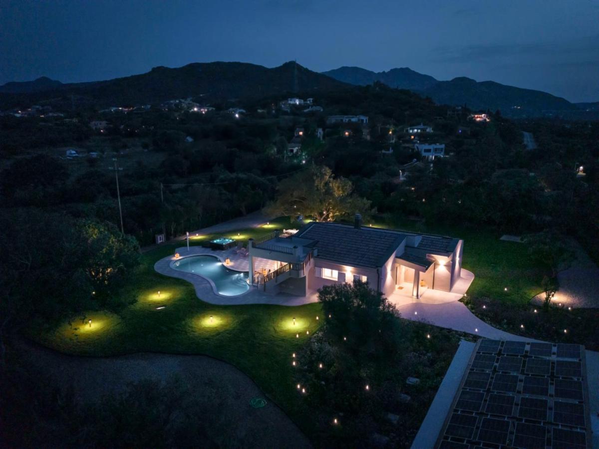 Villa Golden Root Real Estate San Teodoro  Esterno foto